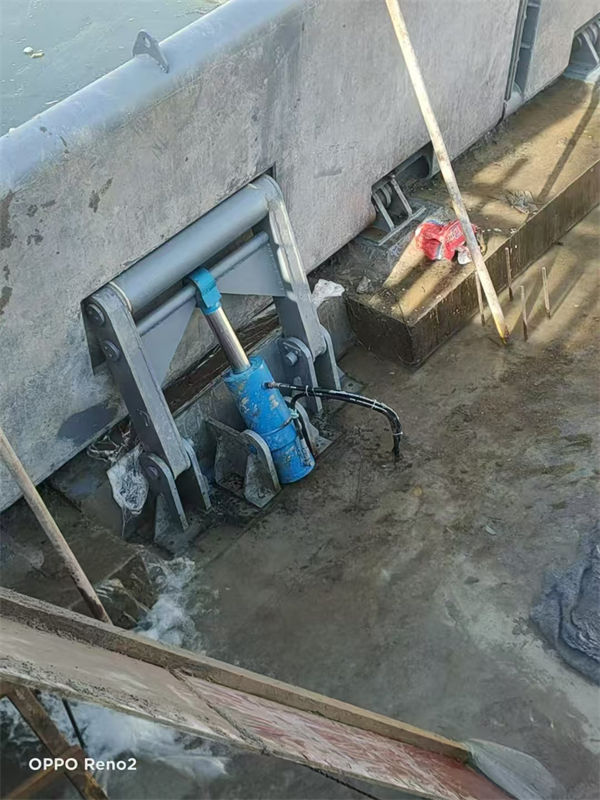 钢坝闸门钢制拍门批发供应