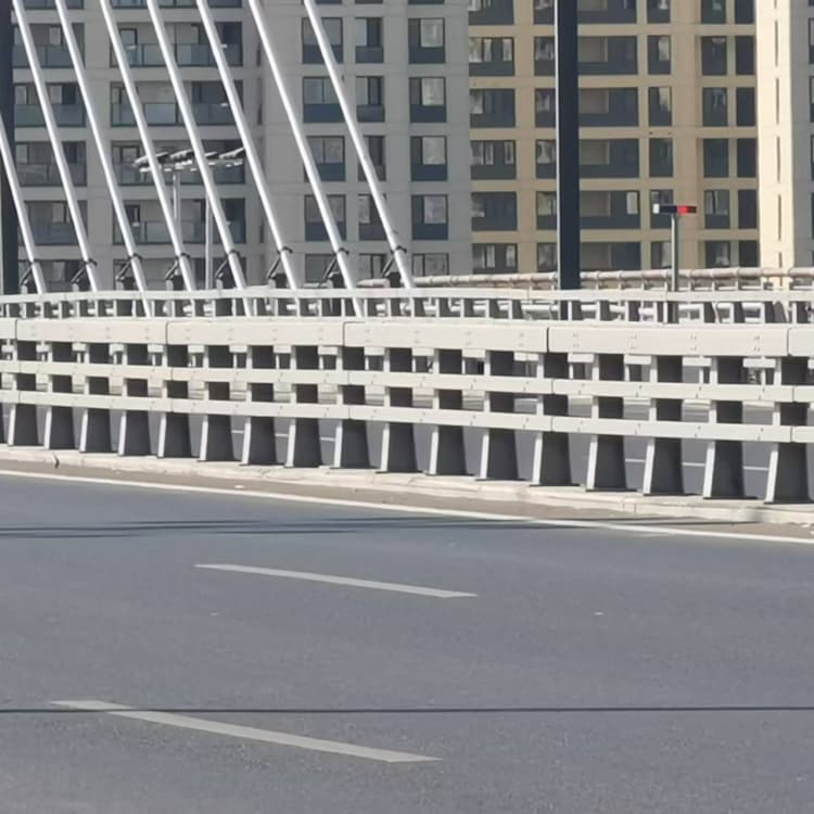 襄城护栏高铁护栏经销商