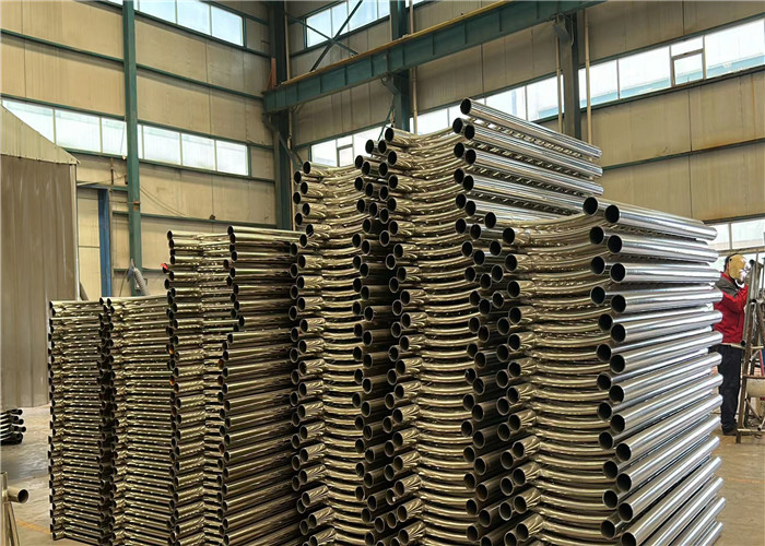 值得信赖的304不锈钢碳素钢复合管护栏批发商