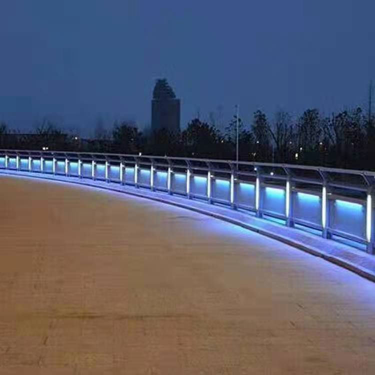 护栏市场行情