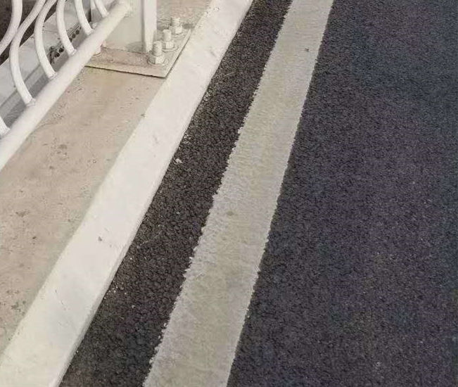 护栏专注细节更放心