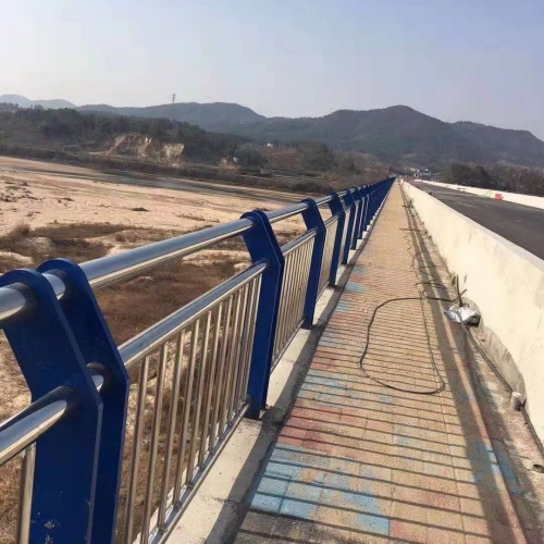 不锈钢复合管方管优选商家