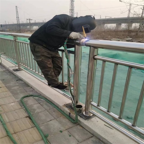 桥梁灯光护栏厂家、桥梁灯光护栏厂家厂家直销-价格合理