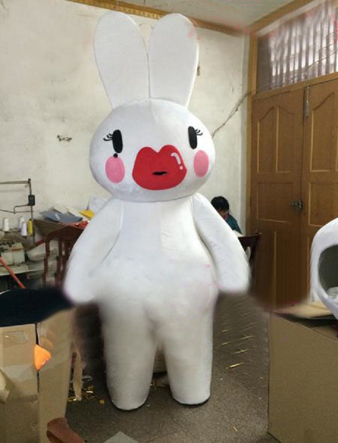 卡通行走人偶服装定制厂家,毛绒公仔材质好