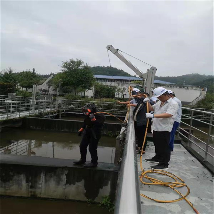 哈尔滨市水下打捞手机公司 专做水下施工打捞