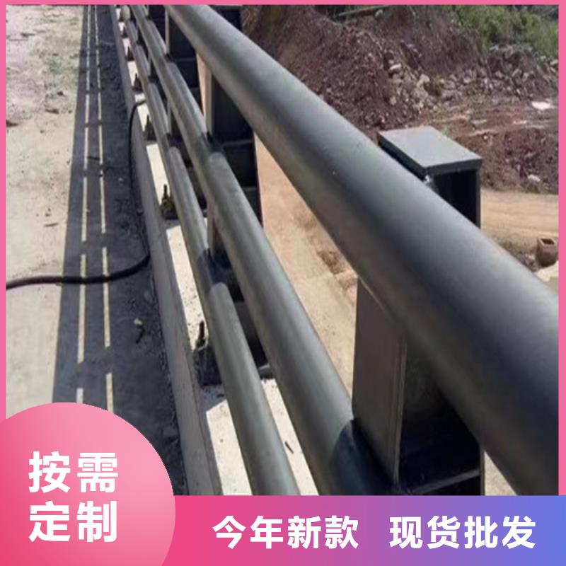 道路防撞护栏-点击洽谈使用寿命长久