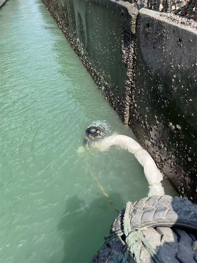 水下堵漏公司欢迎来电