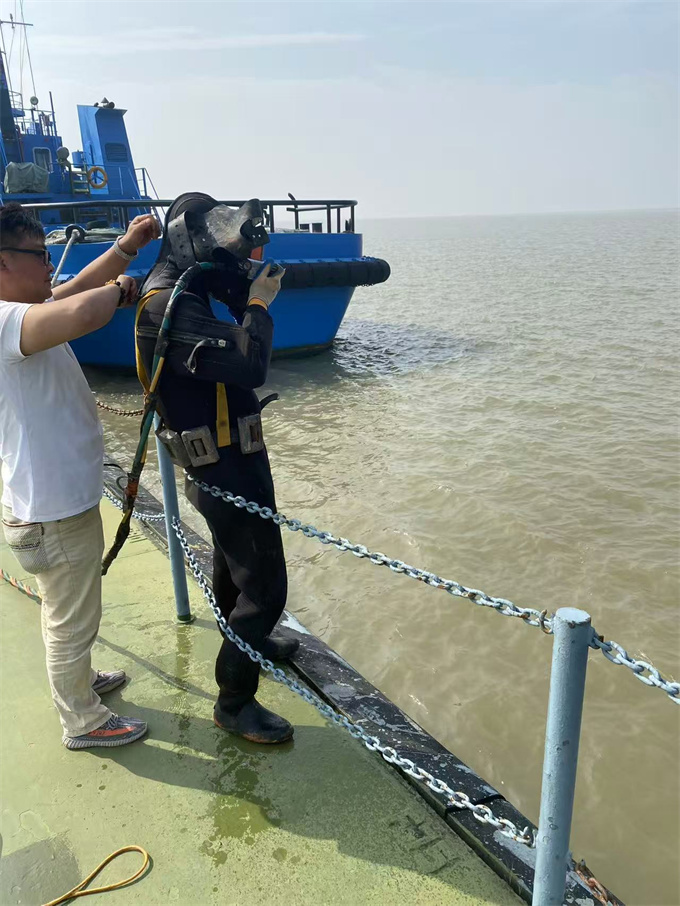 琼中县水下安装取水头欢迎来电