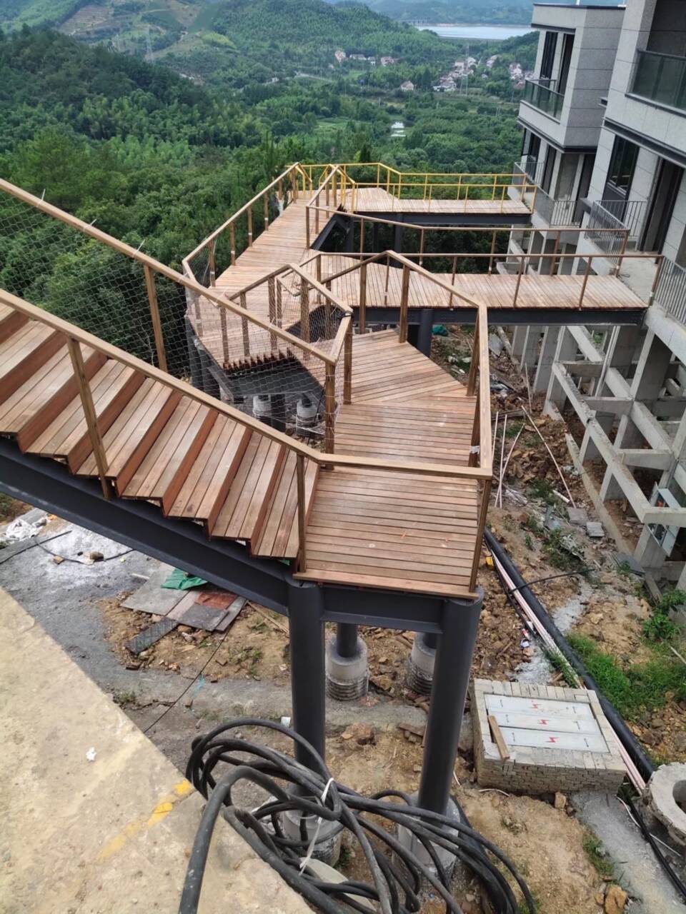 仿木纹漆，钢结构木纹漆，铝合金木纹漆施工价格
