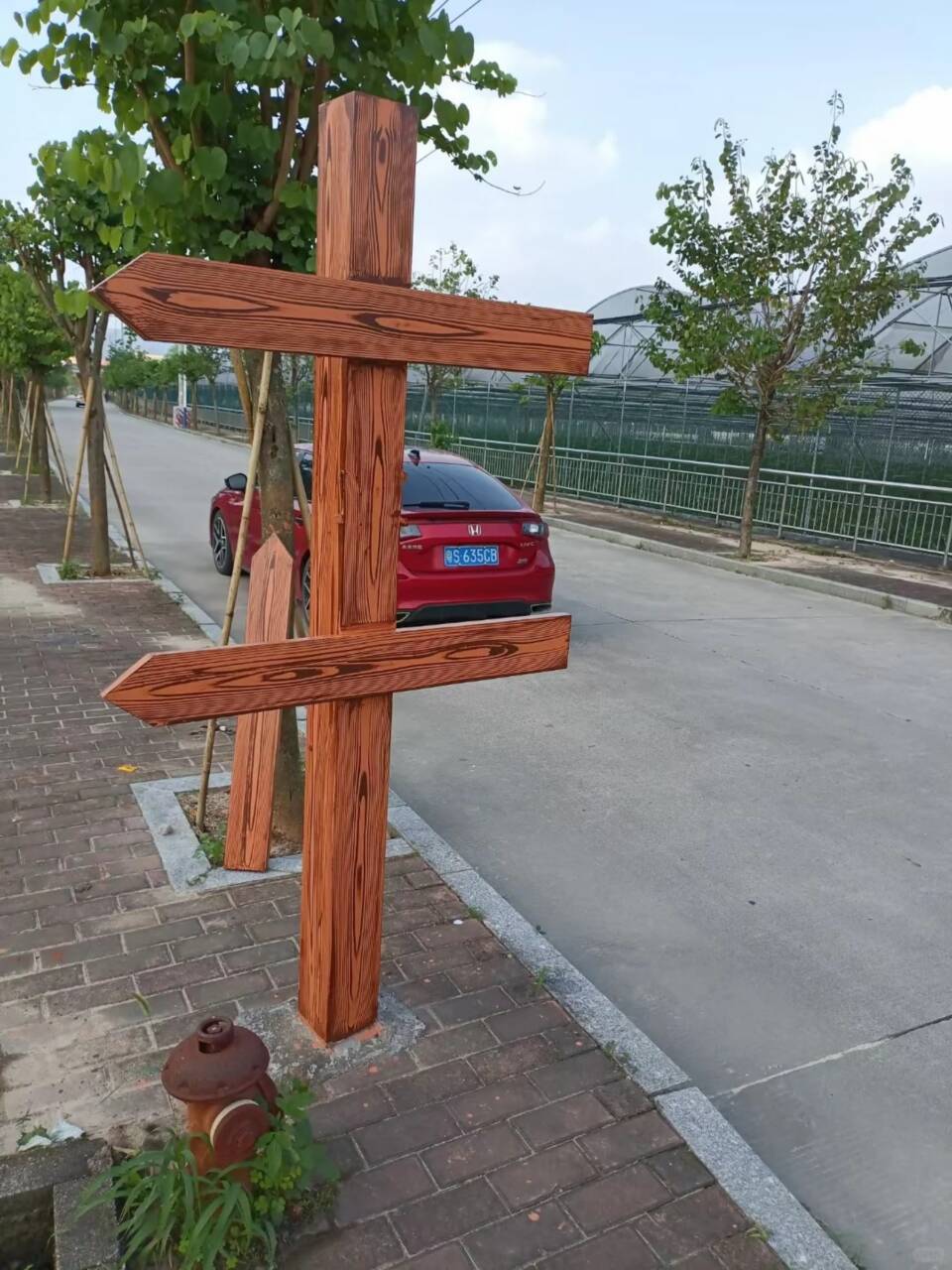 不锈钢仿木纹漆包工包料多少钱
