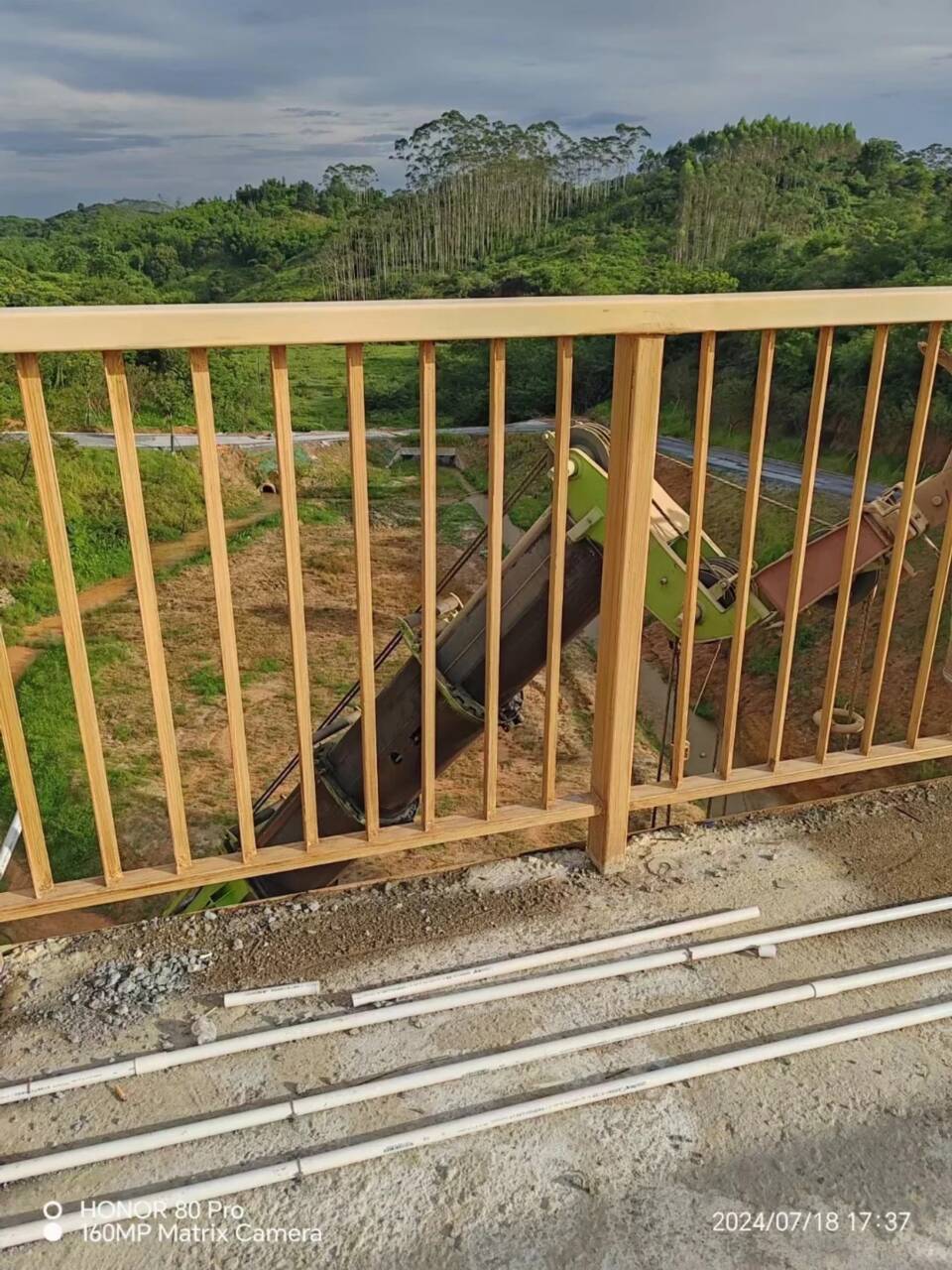 廊架护栏木纹漆，钢结构仿木纹漆，仿古木纹漆施工多少钱