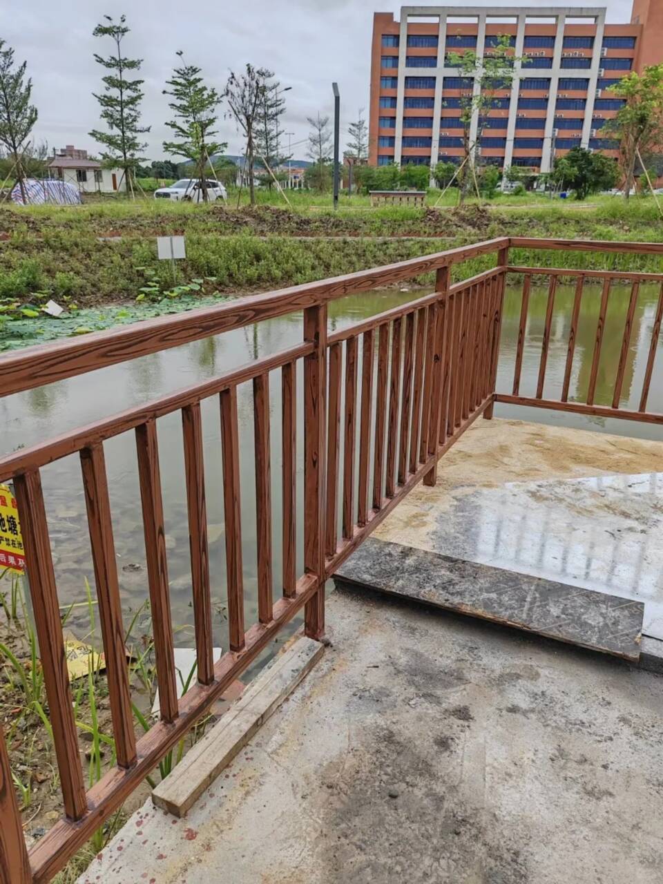 廊架长廊木纹漆，钢结构金属面木纹漆，仿木纹漆源头工厂