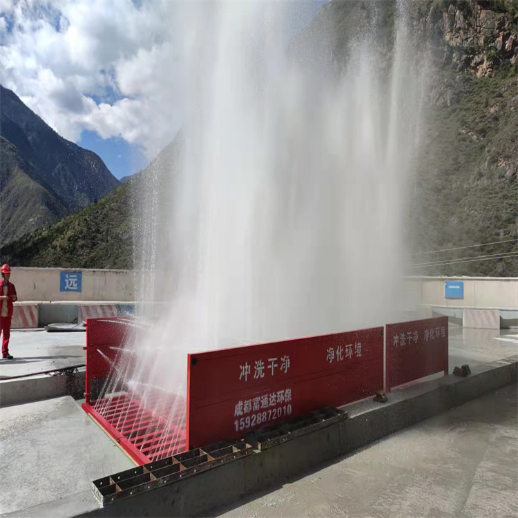 太原工地洗车机 工地洗车台 工地洗轮机 工地冲洗设备 封闭式洗车机 龙门洗车机 全自动洗车机 移动洗车槽 平板洗车机 矿山洗车机 煤矿洗车台 龙门往复式洗车机 质量保证